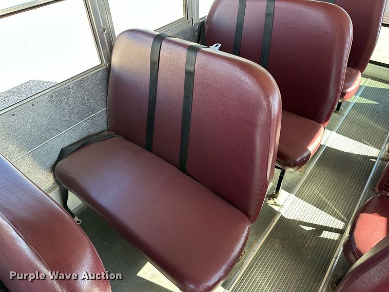 image for item DP6113 2007 Chevrolet Express G3500 school bus