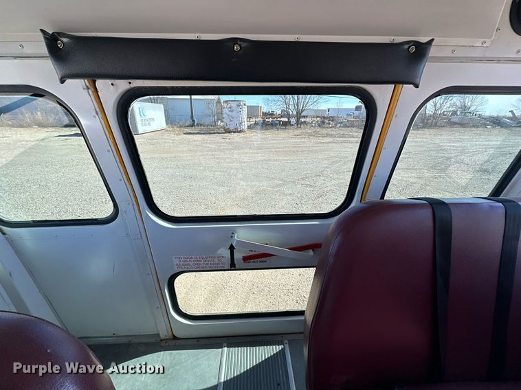 image for item DP6113 2007 Chevrolet Express G3500 school bus