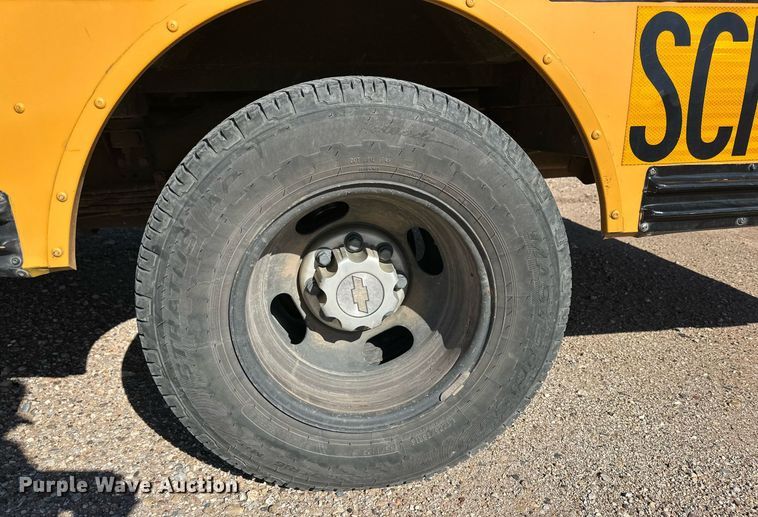 image for item DP6113 2007 Chevrolet Express G3500 school bus