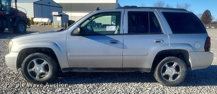 image for item DQ3856 2008 Chevrolet Trailblazer SUV