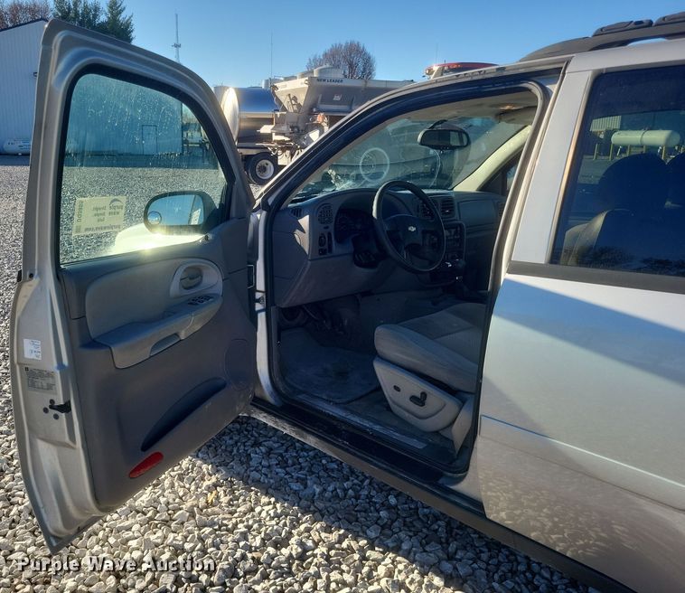 image for item DQ3856 2008 Chevrolet Trailblazer SUV