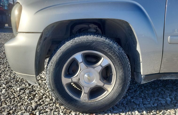 image for item DQ3856 2008 Chevrolet Trailblazer SUV