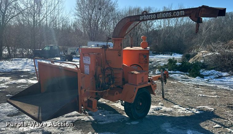 image for item DQ6584 Brush Bandit 250 wood chipper