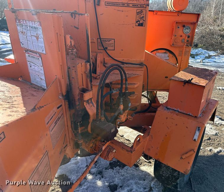 image for item DQ6584 Brush Bandit 250 wood chipper