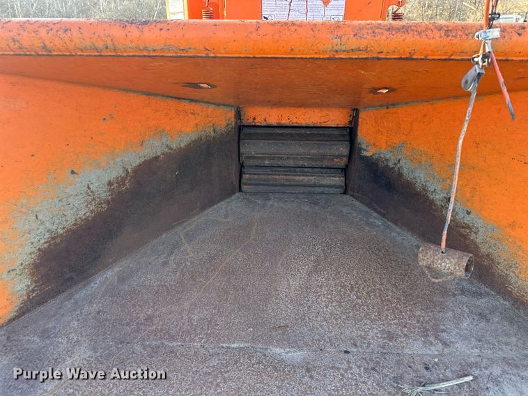 image for item DQ6584 Brush Bandit 250 wood chipper