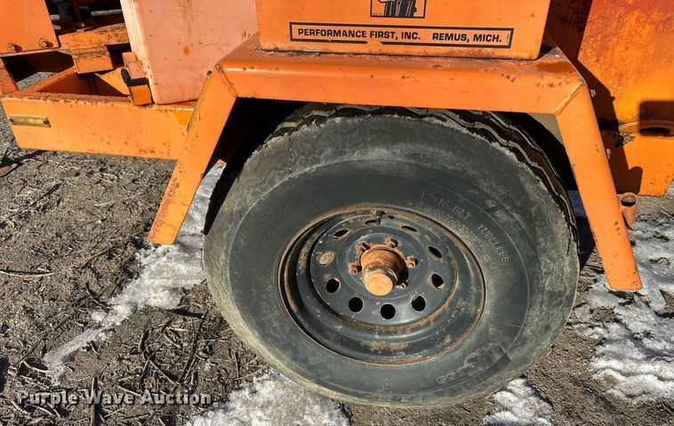 image for item DQ6584 Brush Bandit 250 wood chipper