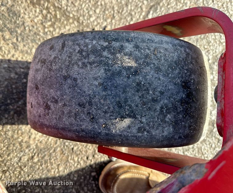 image for item DQ6589 2011 Toro Z Master Commercial ZTR lawn mower