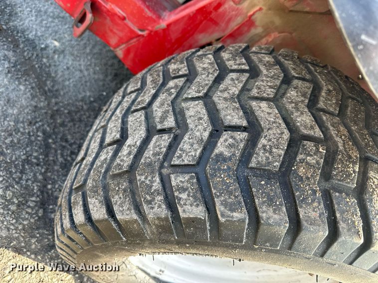 image for item DQ6589 2011 Toro Z Master Commercial ZTR lawn mower