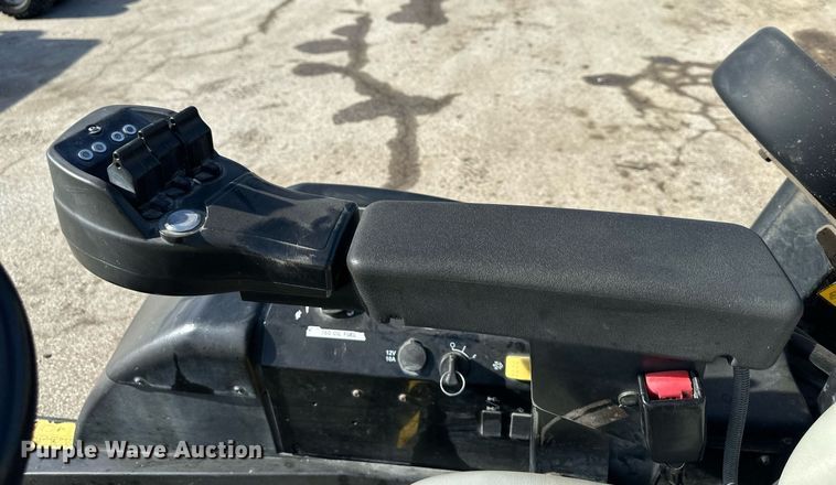 image for item DQ6592 Jacobson HR700 lawn mower