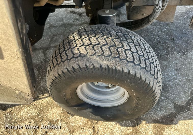 image for item DQ6592 Jacobson HR700 lawn mower