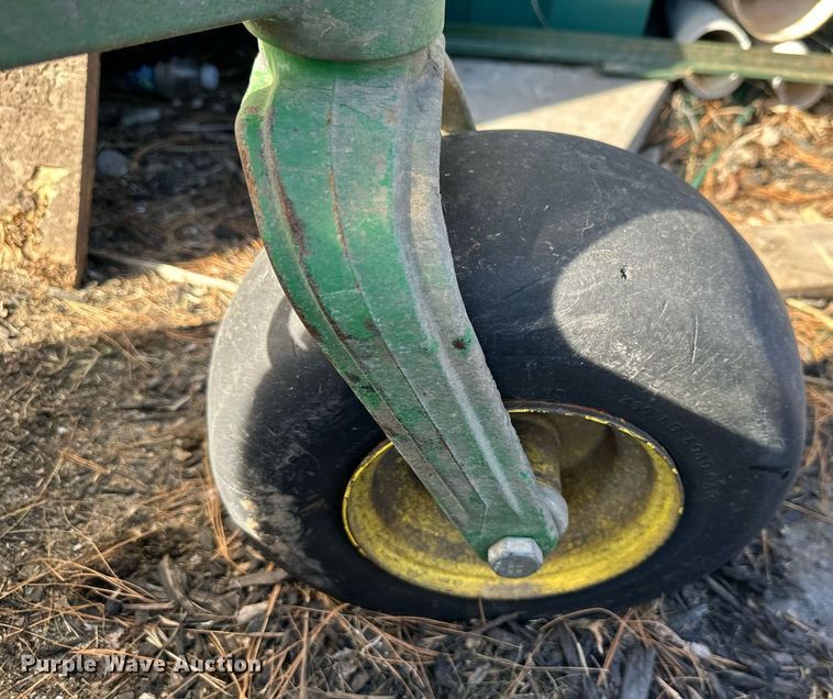 image for item DQ6594 John Deere 652R lawn mower