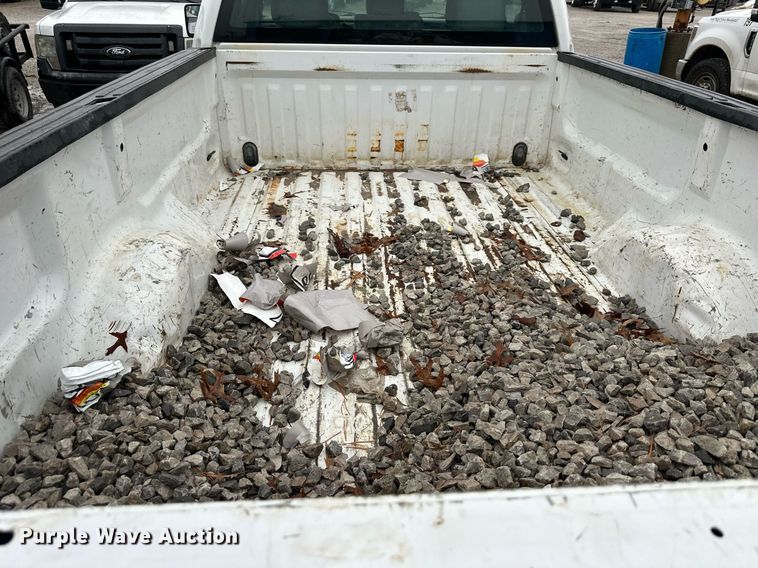 image for item DQ6598 2013 Ford F150 pickup truck