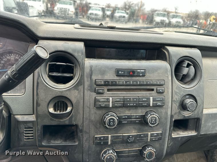 image for item DQ6598 2013 Ford F150 pickup truck