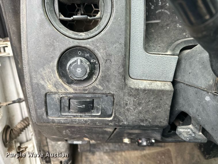 image for item DQ6599 2012 Ford F150 pickup truck