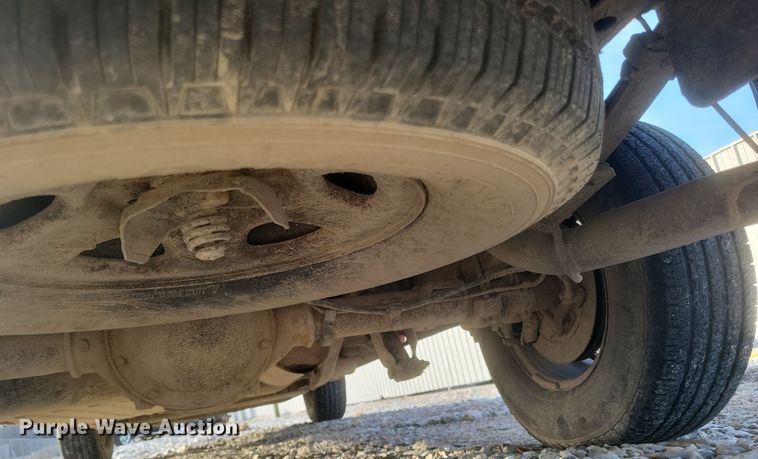 image for item DS5215 2004 GMC Sierra pickup truck