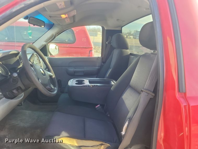 image for item DS5216 2010 Chevrolet Silverado 1500 pickup truck