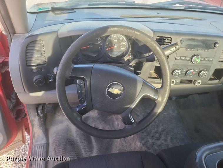 image for item DS5216 2010 Chevrolet Silverado 1500 pickup truck