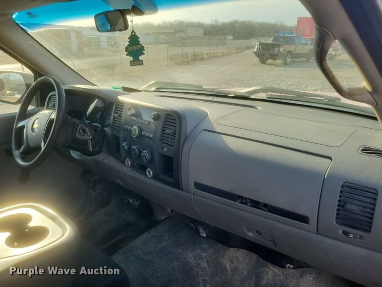 image for item DS5216 2010 Chevrolet Silverado 1500 pickup truck
