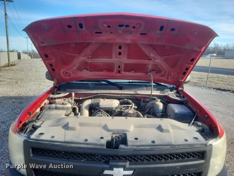 image for item DS5216 2010 Chevrolet Silverado 1500 pickup truck