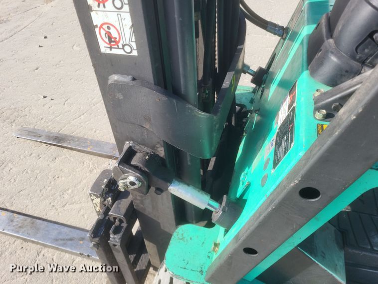 image for item DS5217 Mitsubishi FGC18K forklift