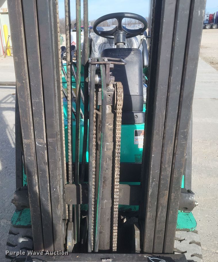 image for item DS5217 Mitsubishi FGC18K forklift