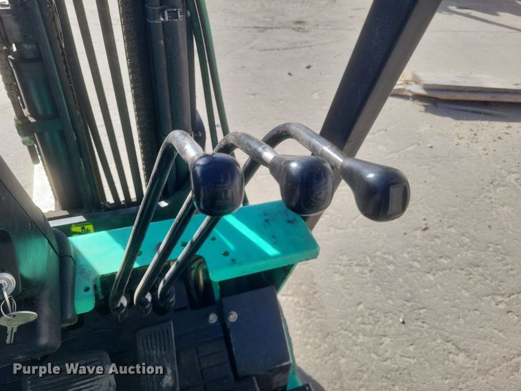 image for item DS5217 Mitsubishi FGC18K forklift