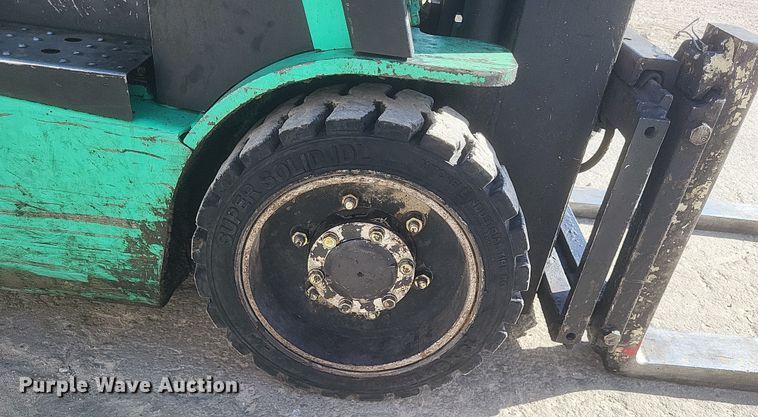 image for item DS5217 Mitsubishi FGC18K forklift