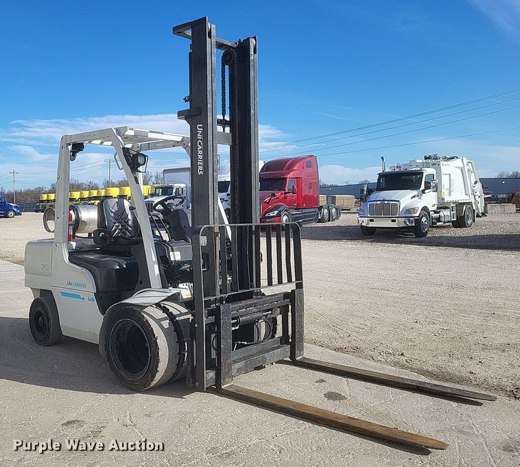 image for item DS5218 Unicarriers MUG1F2A35LV forklift
