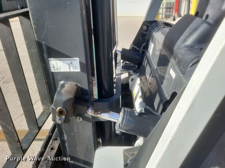 image for item DS5218 Unicarriers MUG1F2A35LV forklift