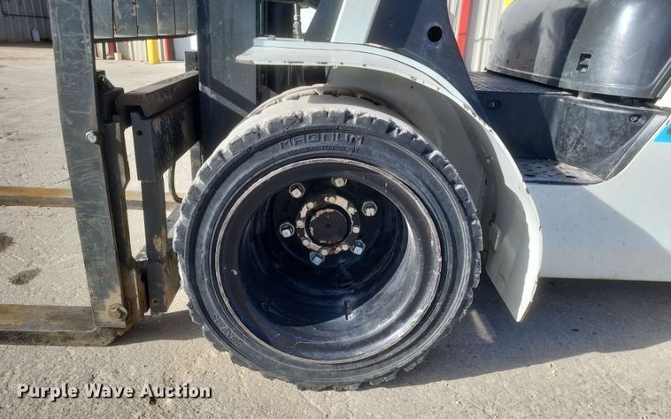 image for item DS5218 Unicarriers MUG1F2A35LV forklift