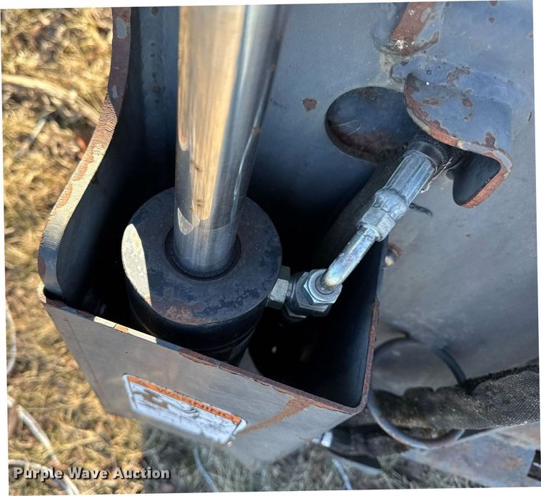 image for item DT0512 Quick Attach skid steer bucket