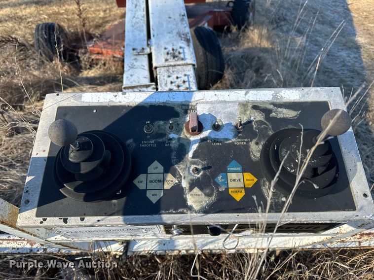 image for item DT0513 1989 Snorkelift A42R boom lift