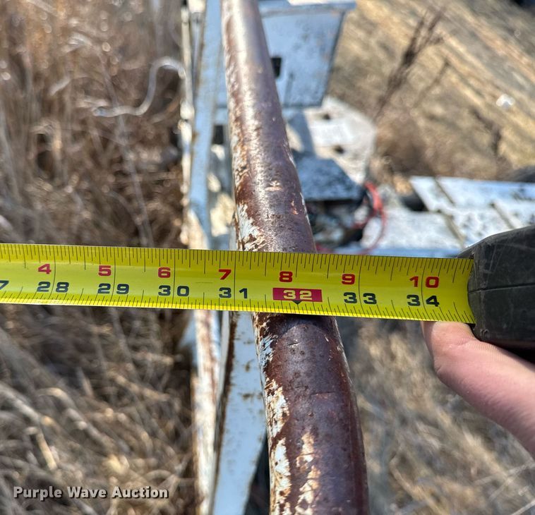 image for item DT0513 1989 Snorkelift A42R boom lift