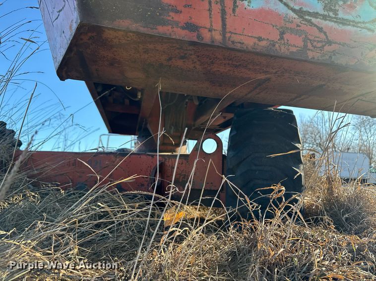 image for item DT0513 1989 Snorkelift A42R boom lift