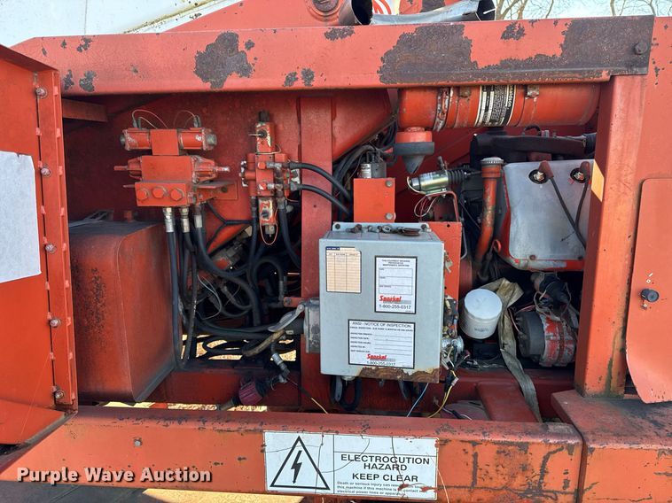 image for item DT0513 1989 Snorkelift A42R boom lift