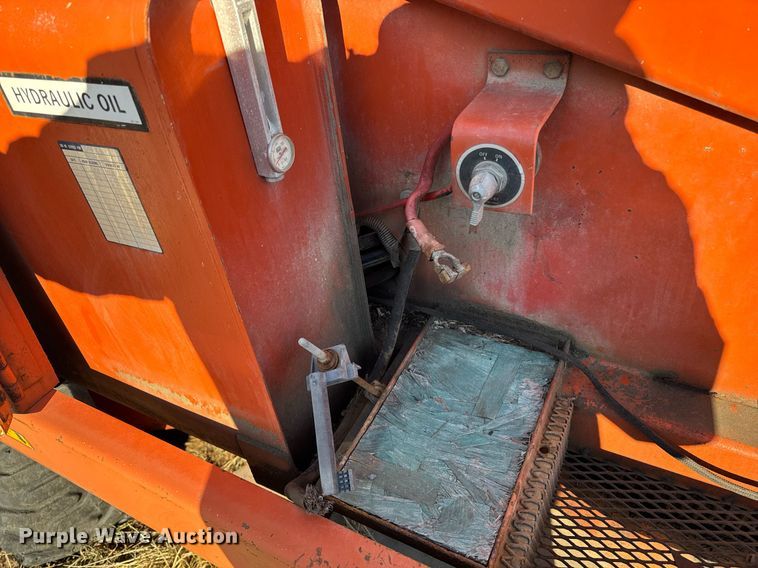 image for item DT0513 1989 Snorkelift A42R boom lift