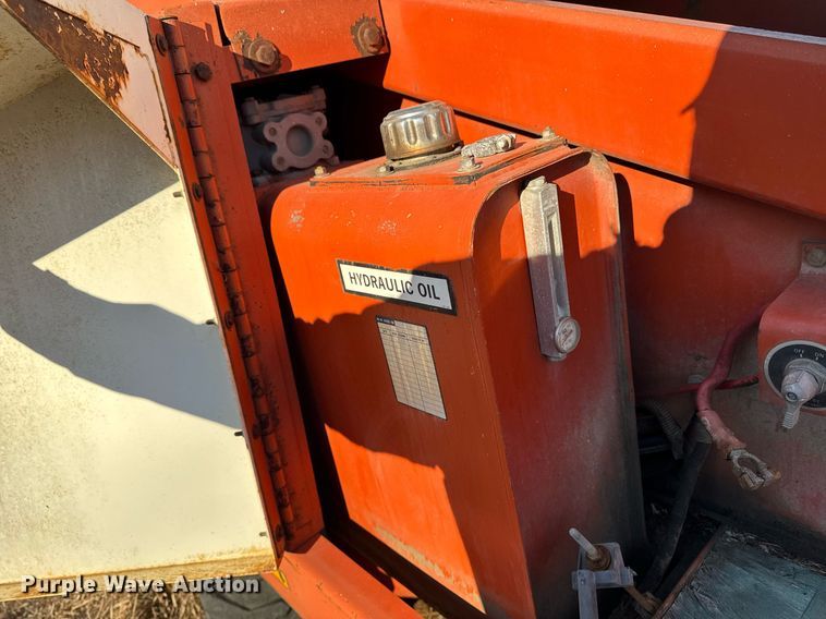 image for item DT0513 1989 Snorkelift A42R boom lift