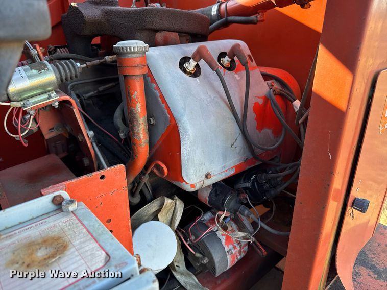 image for item DT0513 1989 Snorkelift A42R boom lift