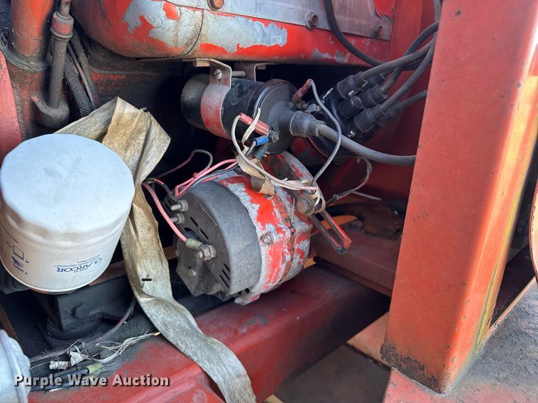 image for item DT0513 1989 Snorkelift A42R boom lift