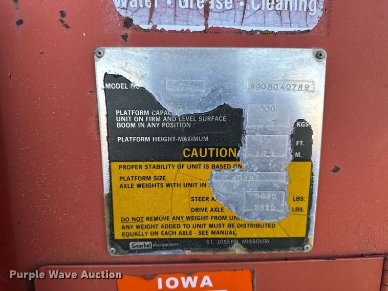 image for item DT0513 1989 Snorkelift A42R boom lift