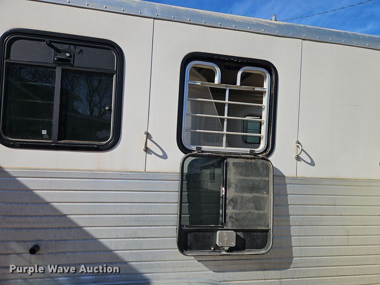 image for item DT7604 2000 Kiefer Built Genesis X-340 horse trailer