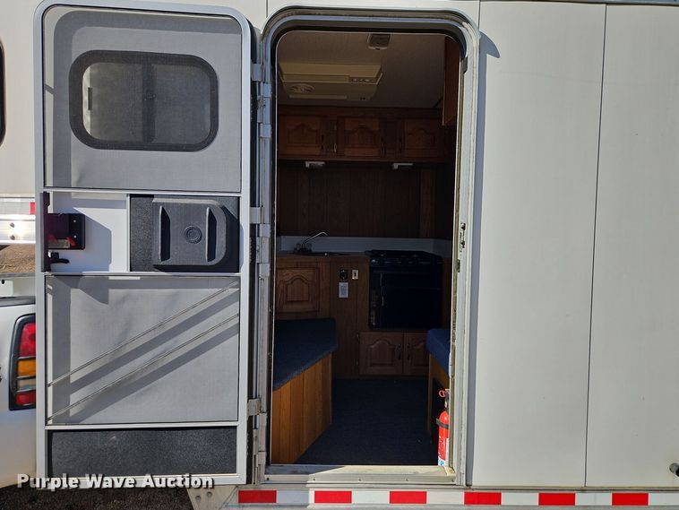 image for item DT7604 2000 Kiefer Built Genesis X-340 horse trailer