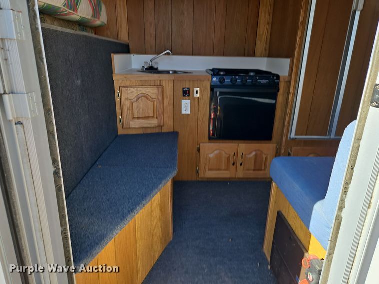 image for item DT7604 2000 Kiefer Built Genesis X-340 horse trailer