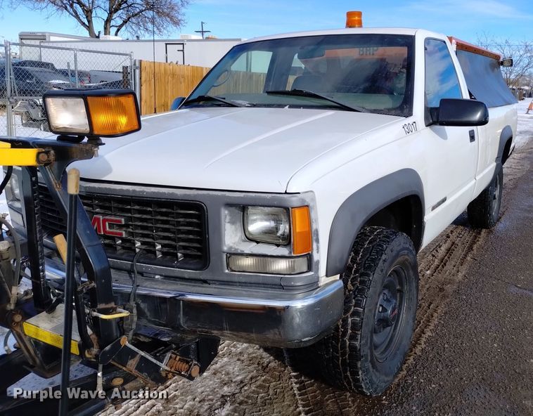 image for item DV6635 1998 GMC Sierra 2500 pickup truck