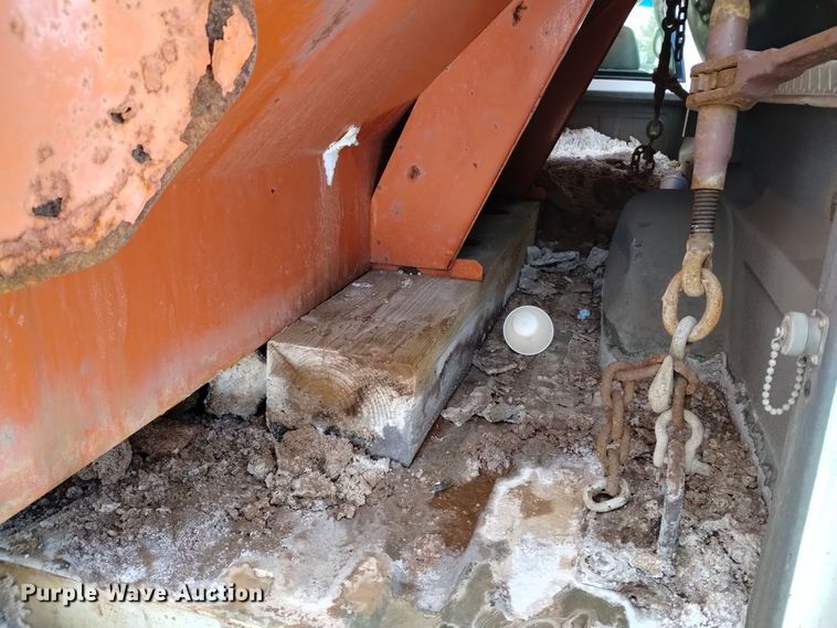 image for item DV6635 1998 GMC Sierra 2500 pickup truck