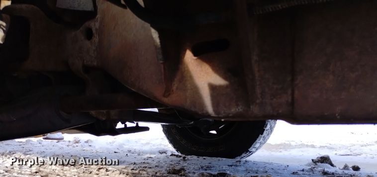 image for item DV6635 1998 GMC Sierra 2500 pickup truck