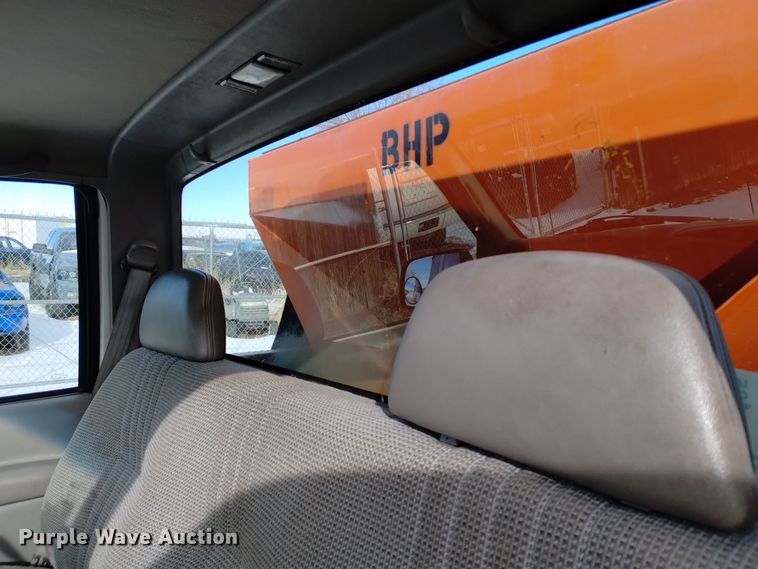 image for item DV6635 1998 GMC Sierra 2500 pickup truck