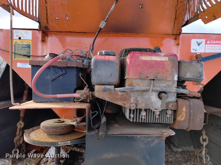 image for item DV6635 1998 GMC Sierra 2500 pickup truck