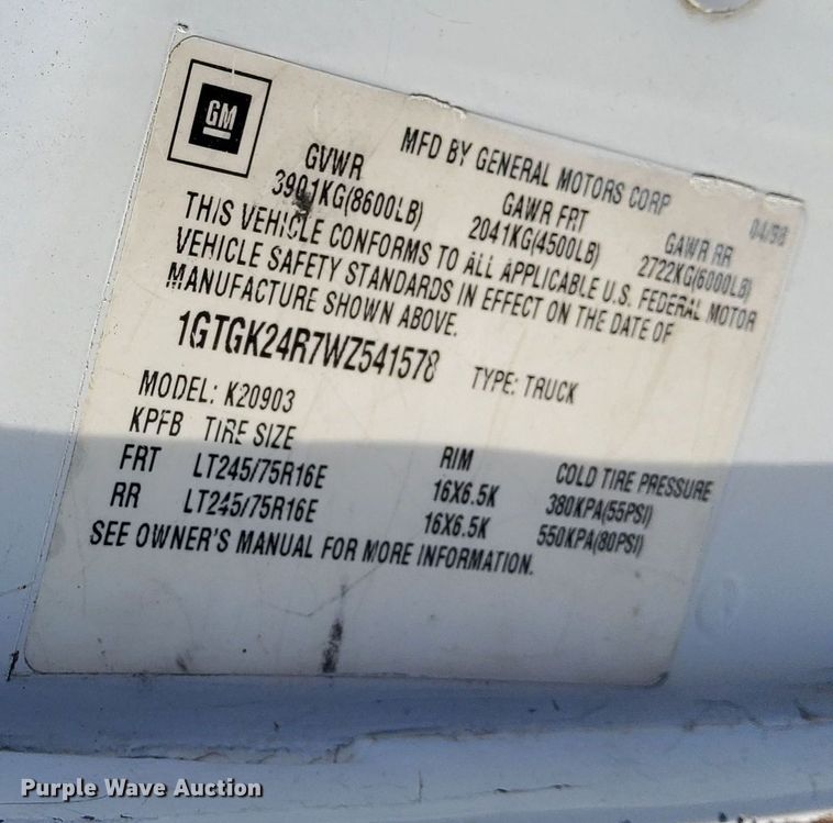 image for item DV6635 1998 GMC Sierra 2500 pickup truck