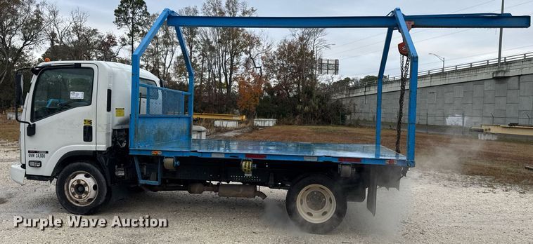 image for item DW1803 2009 GMC W4500 flatbed truck